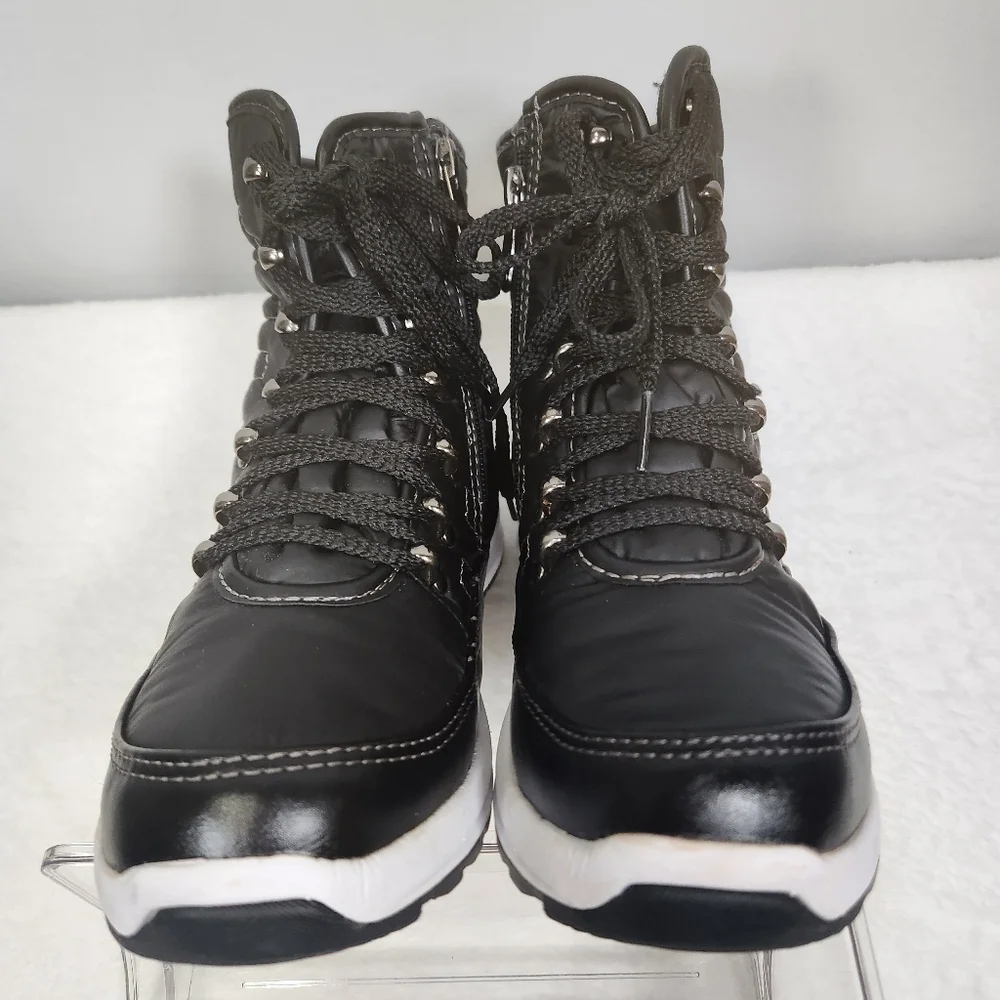 Weatherproof Black Winter Rain Boots with Quilted Design Size 7